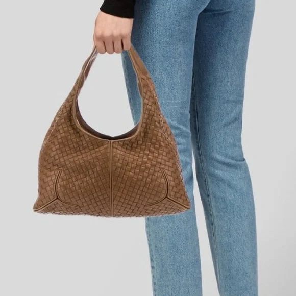 Bottega Veneta Intrecciato Woven Leather Shoulder Bag in Brown - Picture 3 of 13